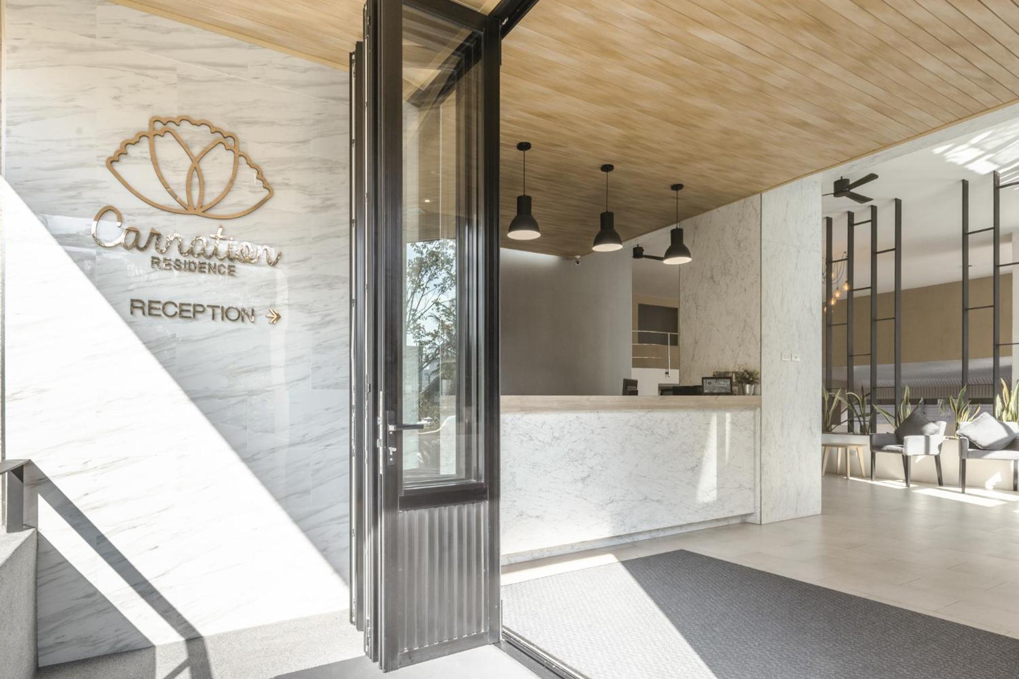 Carnation Residence Samut Prakan Esterno foto