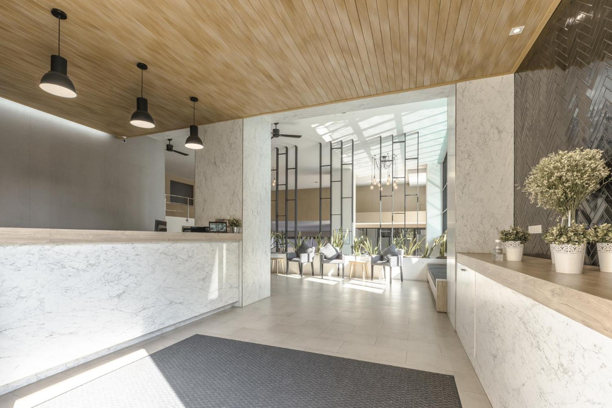 Carnation Residence Samut Prakan Esterno foto